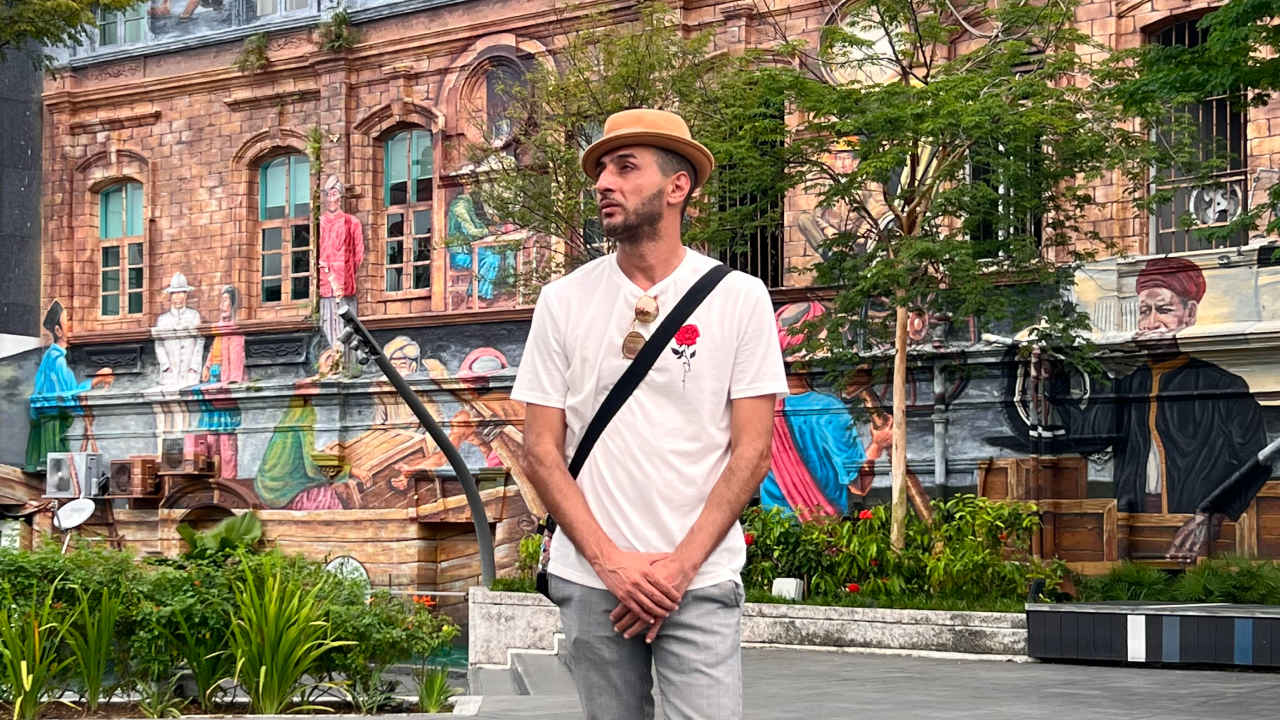 Connection of French and Indonesia - Bensaid
